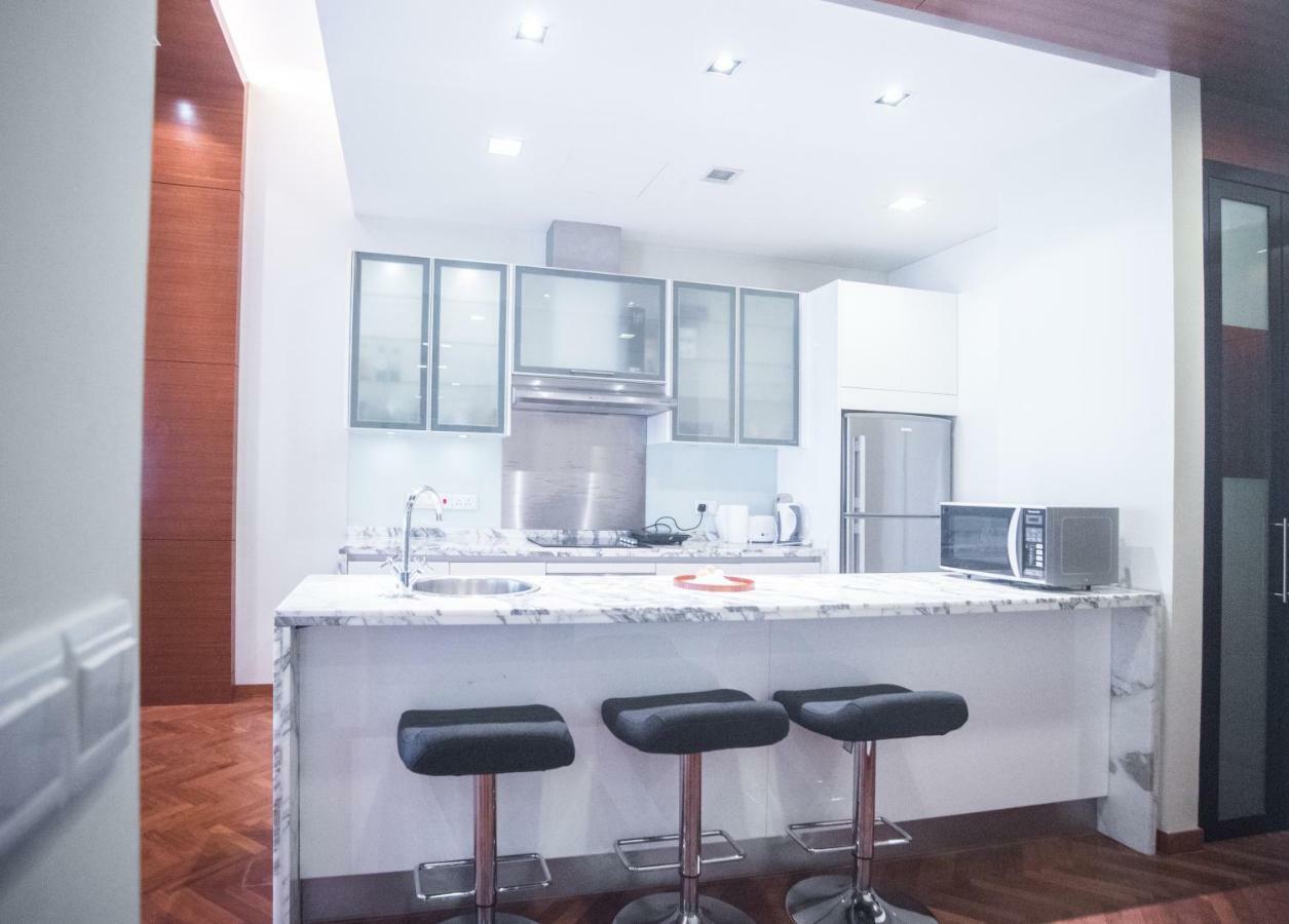The Suites At Waterside Straits Quay By Plush Bagan Jermal Eksteriør billede